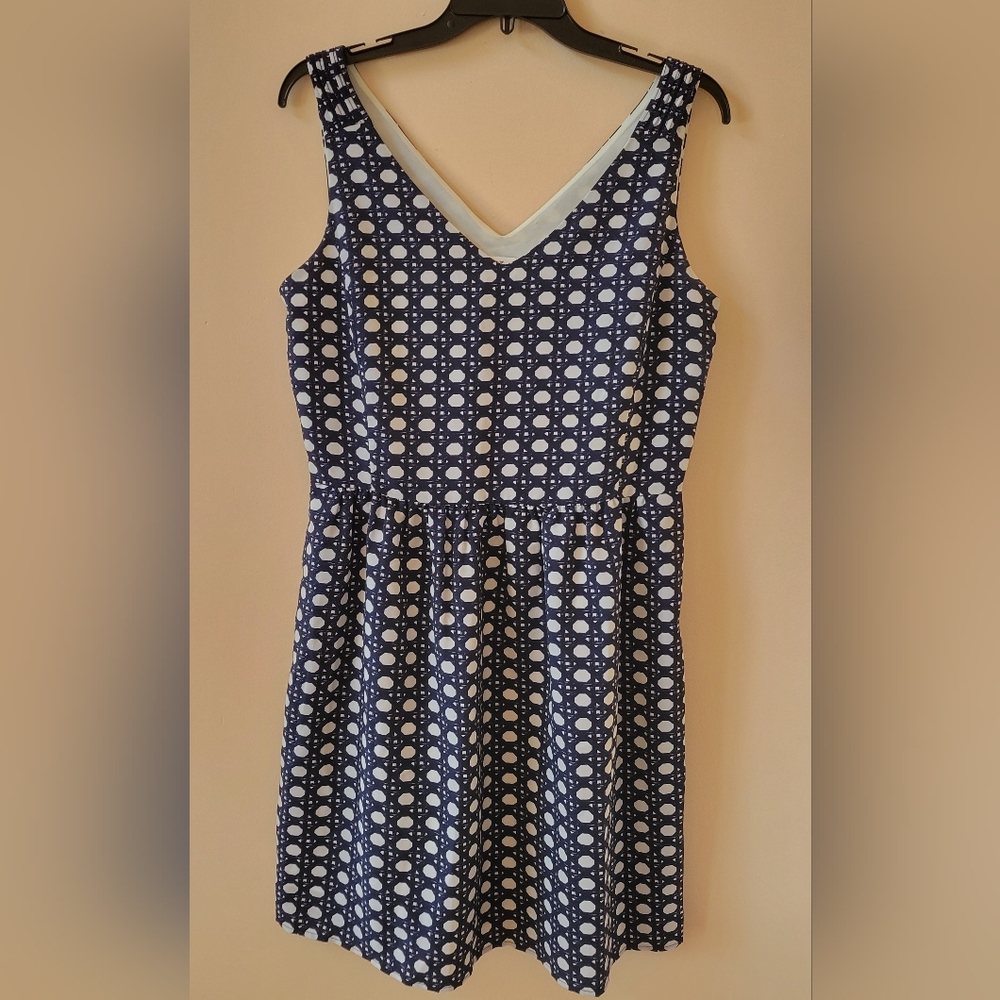Vineyard Vines Blue And White Sleeveless V Neck Dress